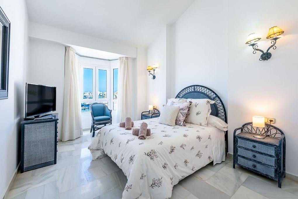 PUERTO DE BENALMÁDENA APARTAMENTO VACACIONAL con VISTAS AL MAR Y YATES TRES HABITACIONES 2 BAÑOS Benalmádena Exterior foto