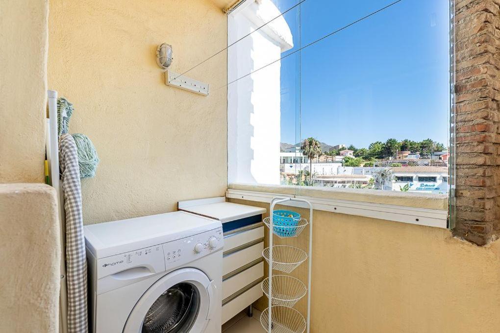 PUERTO DE BENALMÁDENA APARTAMENTO VACACIONAL con VISTAS AL MAR Y YATES TRES HABITACIONES 2 BAÑOS Benalmádena Exterior foto