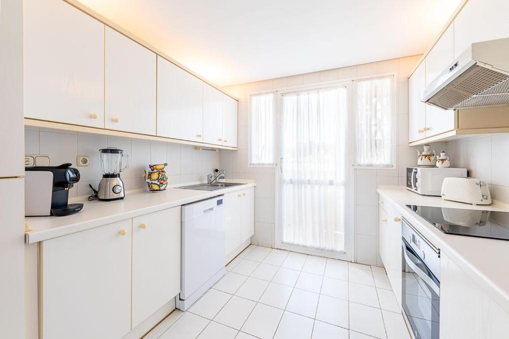PUERTO DE BENALMÁDENA APARTAMENTO VACACIONAL con VISTAS AL MAR Y YATES TRES HABITACIONES 2 BAÑOS Benalmádena Exterior foto